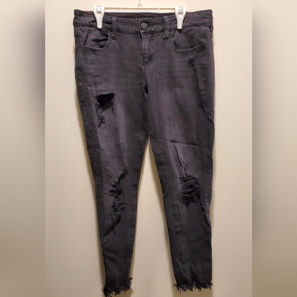 AE | Super Low Super Stretch Black Ripped Jeans in Size 10 - Picture 3 of 14
